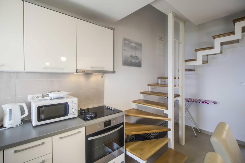 Holiday Home Aria Podgora Exterior photo
